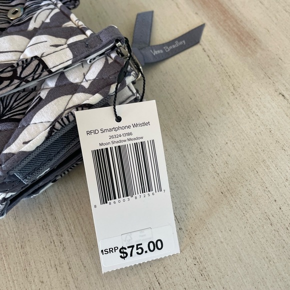 VERA BRADLEY SMART PHONE RFID WALLET WRISTLET NEW WITH TAGS IN GRAY AND WHITE - Picture 4 of 5